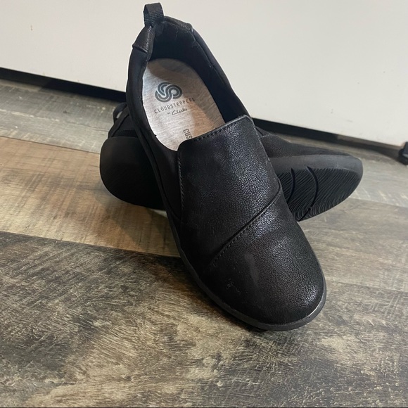 Cloudsteppers by Clark’s Sillian Paz Slip-On Loafer New In Box. - Picture 3 of 14